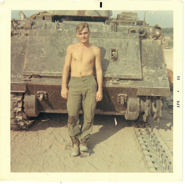 001 Jerry W. Peace B Co. 2 22nd 25th inf 1st platoon 3rd squad arrived